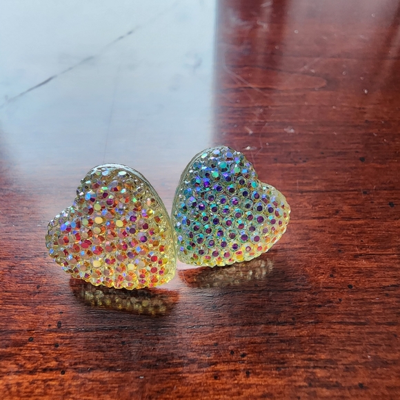 Sparkly heart earrings - Picture 4 of 5